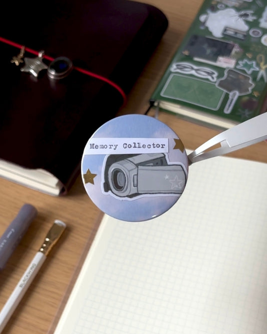 Memory Collector pin badge (1 of 1)